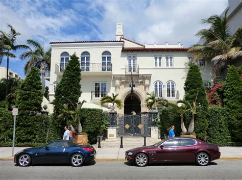 cornice versace|The Devoted Classicist: Versace's Casa Casuarina .